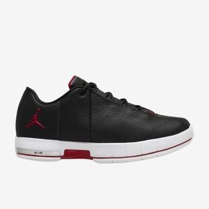 Boys team elite 2 jordan sneakers